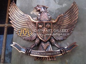 Jual-Kerajinan-Patung-Garuda-Pancasila-DAFFI-ART-GALLERY-1