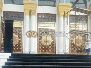 Pengrajin Pintu Kubah Masjid Nabawi Tembaga Kuningan Termurah Terbaik dan Terlengkap Di Indonesia
